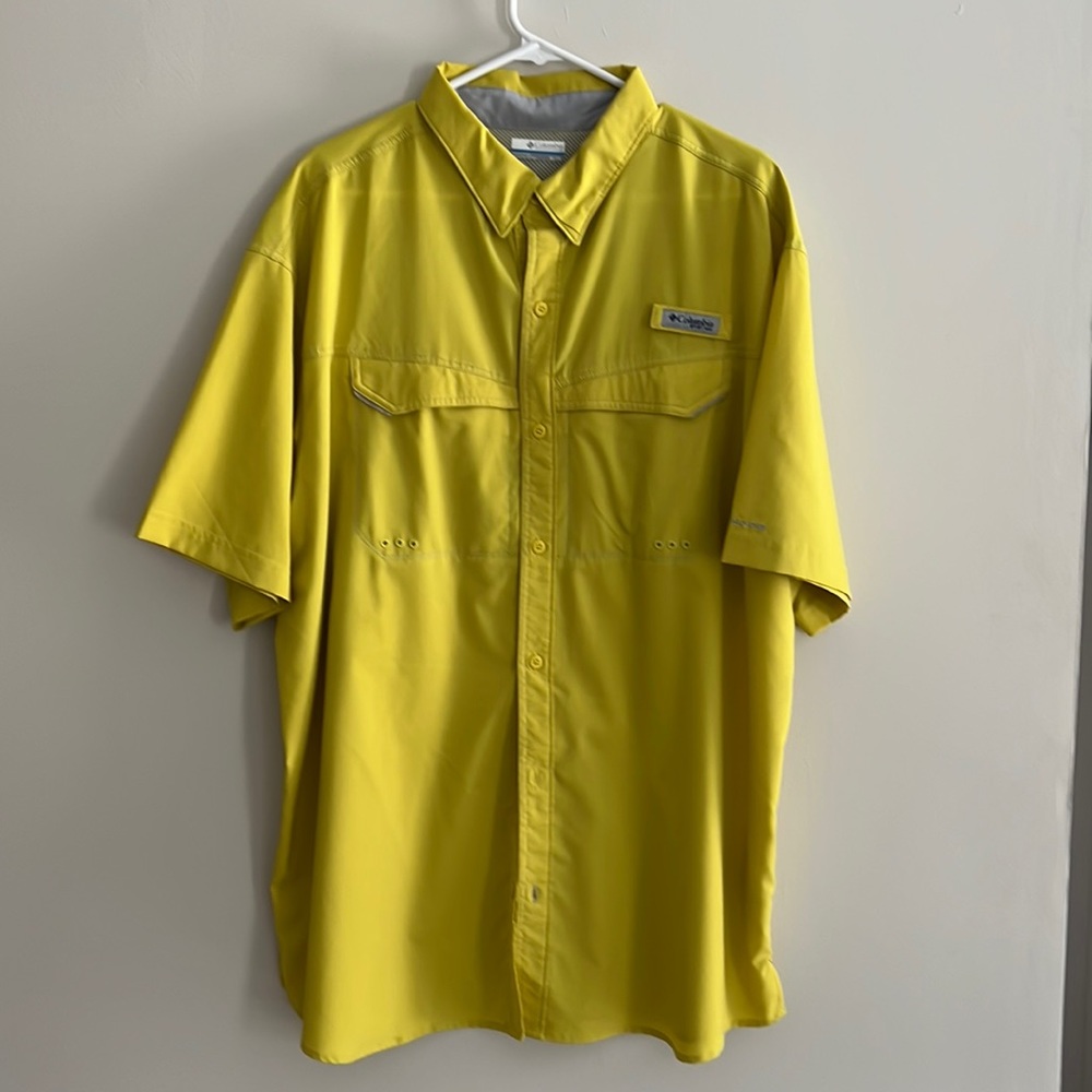 NWOT Yellow/chartreuse Columbia shirt size XL